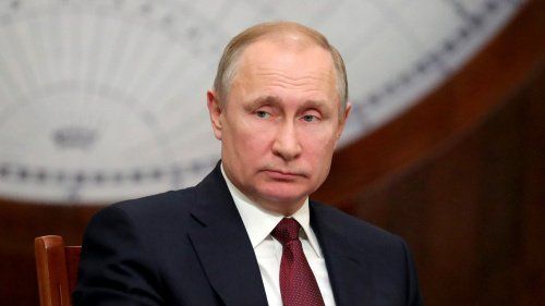 Депутат пояснил слова о портрете Путина на пятитысячной купюре