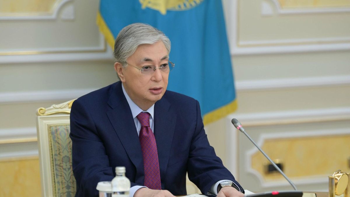 В Казахстане отреагировали на внесение Токаева в список сайта «Миротворец»