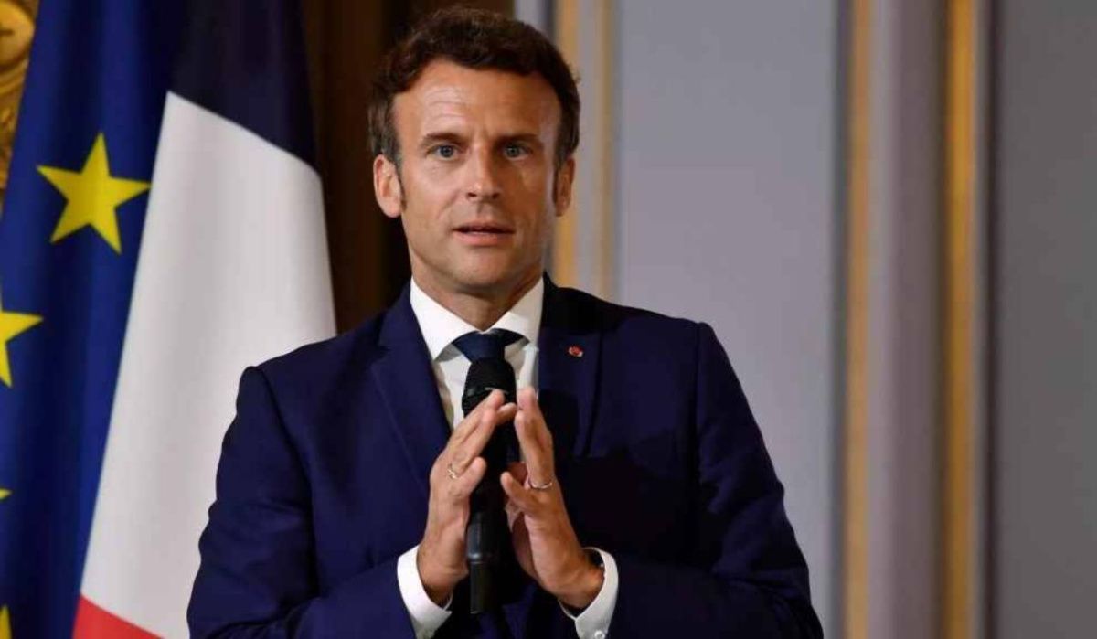 Французские политики требуют отстранения Макрона из-за солдат на Украине