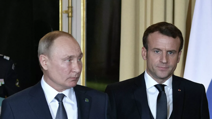 Путин экстренно переговорил с Макроном по Карабаху