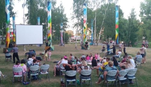 В Новосибирске продлили работу кинотеатров под открытым небом 