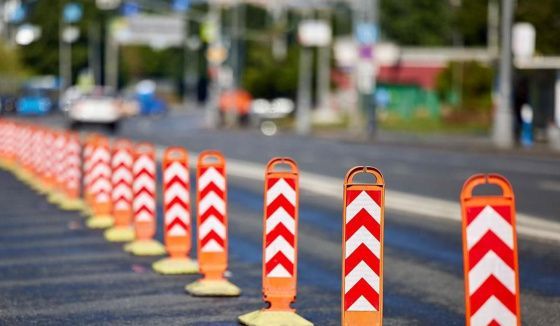 В Красноярске ограничат движение транспорта на двух городских участках