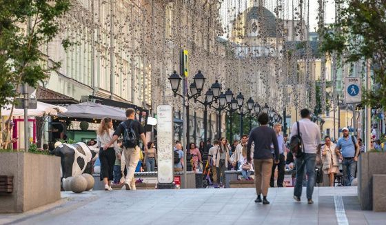 Мостуризм запускает бесплатные экскурсии по проекту «Лето в Москве»