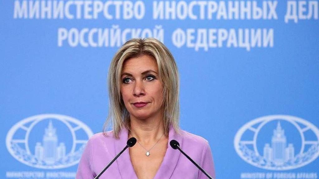 Захарова ответила на вопросы о сбитом российском спутнике