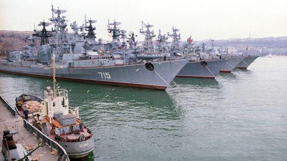 Минобороны пообещало восстановить повреждённые в ходе атаки на Севастополь корабли ВМФ