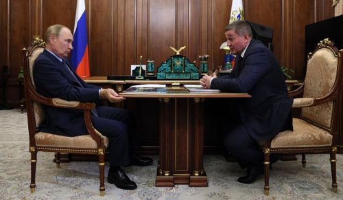Президент России Владимир Путин провёл встречу с губернатором Волгоградской области 
