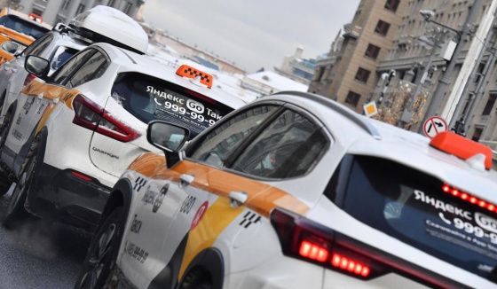 Воронежцам предоставят 50% скидку на поездки такси при длительном ожидании