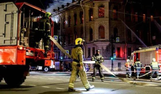 Возбуждено уголовное дело после пожара в особняке Миллера в Петербурге