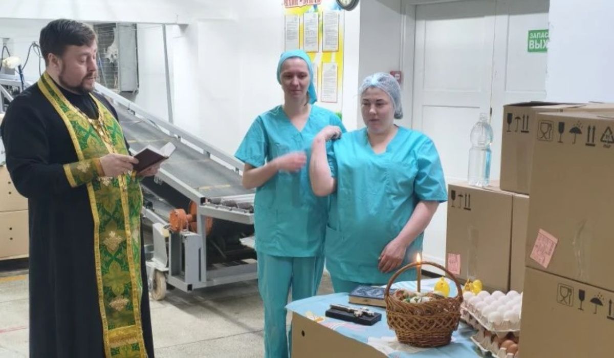 Перед Пасхой на "Птицефабрике Чайковская" стартовала благочестивая традиция