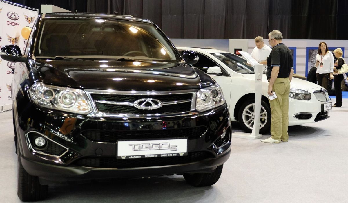 В России продажи китайских и отечественных автомобилей приблизились друг к другу