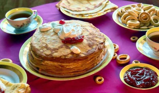 Петербург вошел в ТОП -3 городов с самыми дорогими блинами