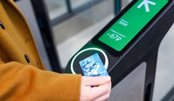 В общественном транспорте устанавливают турникеты от московского производителя