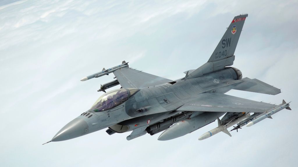 МИД РФ: поставка Украине F-16 - сигнал от НАТО в ядерной сфере