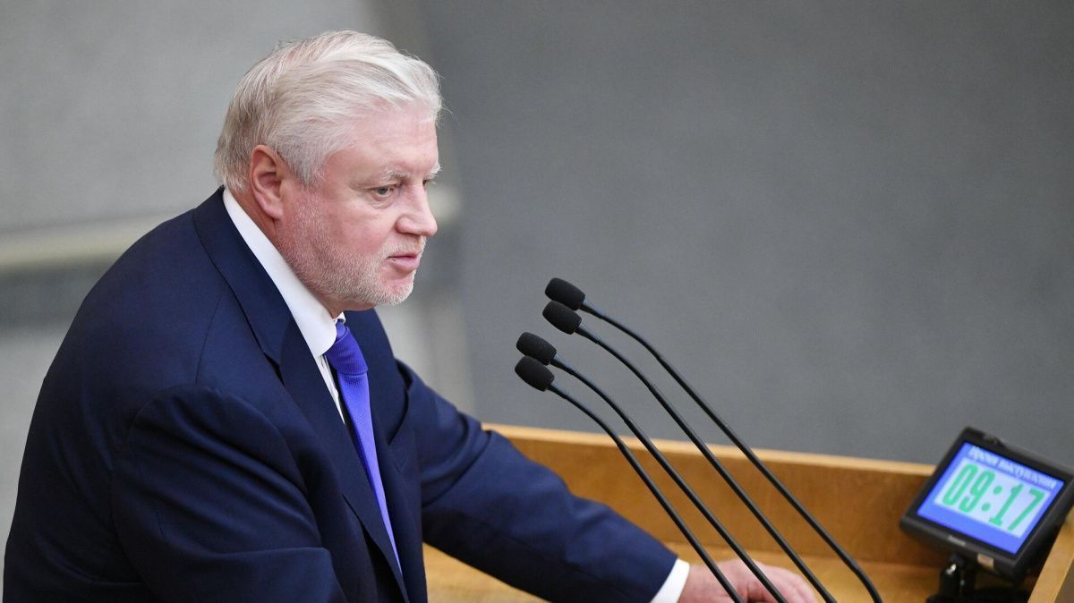 Миронов настаивает на быстром введении полного запрета экспорта бензина