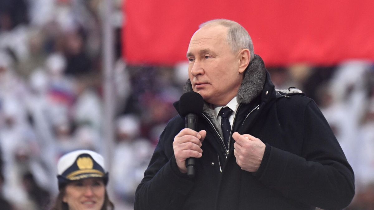 Песков: если Путин выдвинется на выборы президента, конкурентов у него не будет