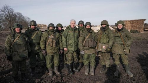 Собянин рассказал о работе московских специалистов на Донбассе