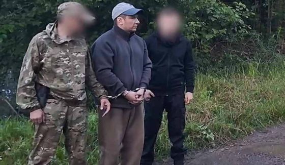 Прошел следственный эксперимент с убийцей 12-летней Миланы из Ленобласти