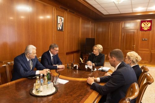 Председатель Совета Федерации провела встречу с губернатором Омской области 