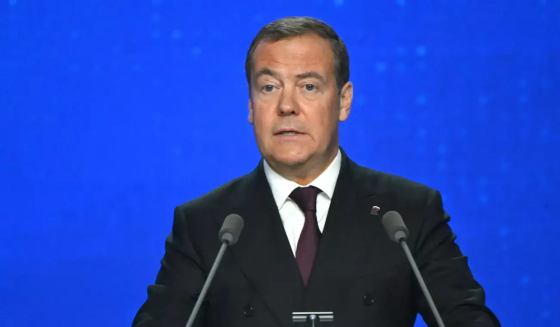 Дмитрий Медведев назвал новые санкции направленные против россиян