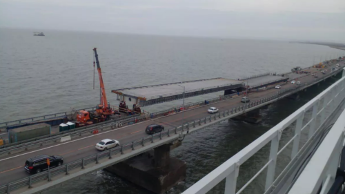 Автомобильное движение по Крымскому мосту возобновили