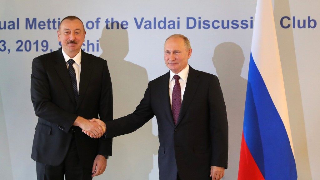 Путин срочно переговорил с Алиевым и Пашиняном
