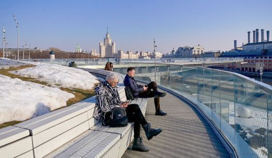 Теплая и сухая погода ожидает Москву: до 14 градусов без осадков