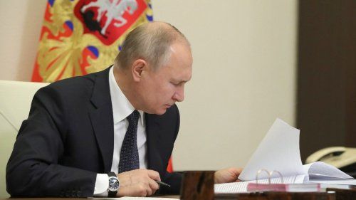 Путин прокомментировал идею сделать 31 декабря выходным