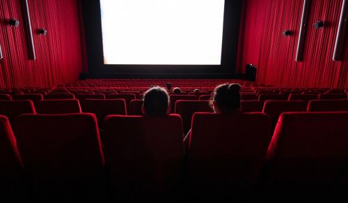 Кинотеатры России бьют тревогу