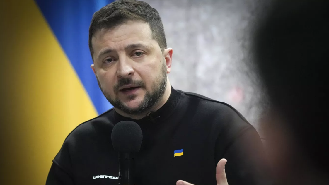 В Киеве потребовали отставки Зеленского