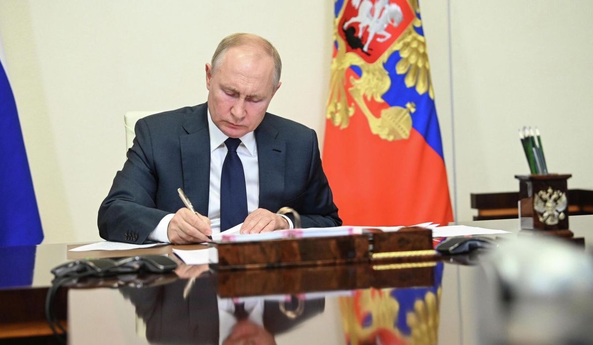 Путин утвердил закон о рекламе энергетических напитков Путин утвердил закон о рекламе энергетических напитков