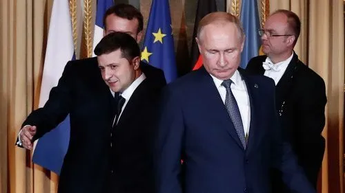 Зеленский призвал Россию сесть за стол переговоров