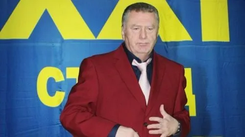 Стало известно, кто продаёт знаменитый пиджак Жириновского