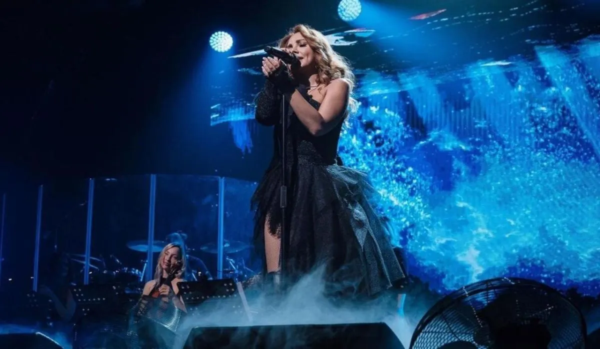 "Спивается?": МакSим отменила концертный тур по городам России