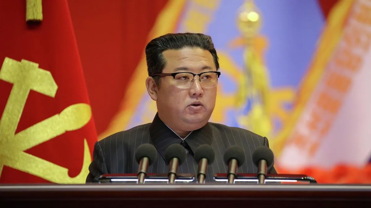 Российские дипломаты прислали корзину с цветами Ким Чен Ыну
