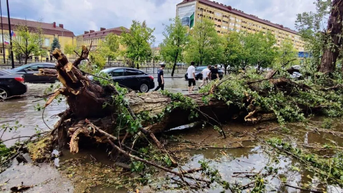 Кадыров рассказал о последствиях сильного урагана в Чечне
