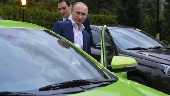 Российские чиновники пересядут на отечественные автомобили постепенно