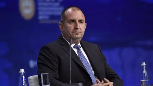 Президент Болгарии не подписал декларацию о вступлении Украины в НАТО
