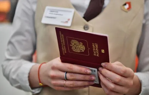 В России приостановили приём заявлений на выпуск загранпаспортов на 10 лет