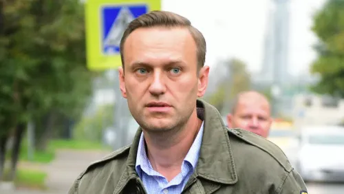 Spiegel: на коже и бутылке Навального найдены следы отравляющего вещества