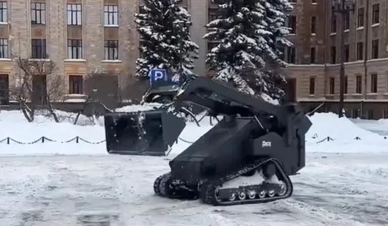 В Челябинске разработали беспилотный бульдозер, который ищет мины и убирает снег