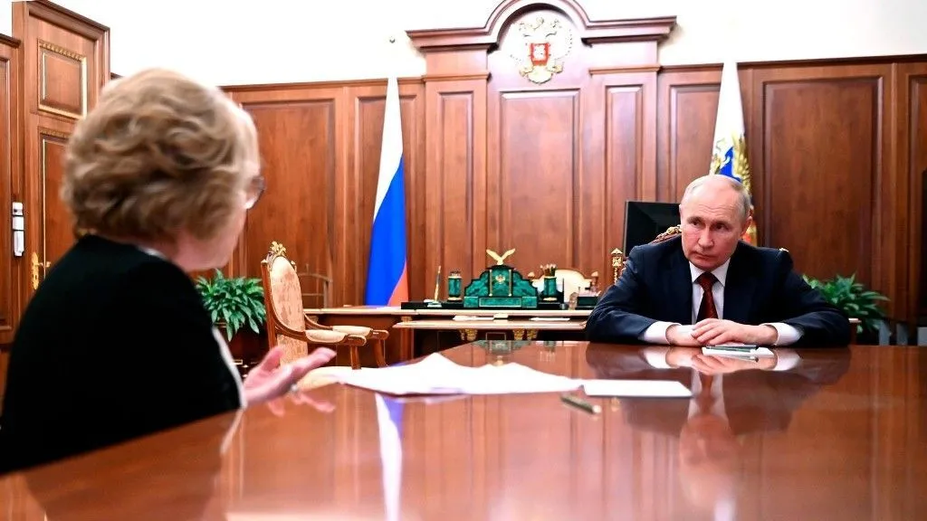 Матвиенко назвала ответственным решение Путина идти на выборы президента