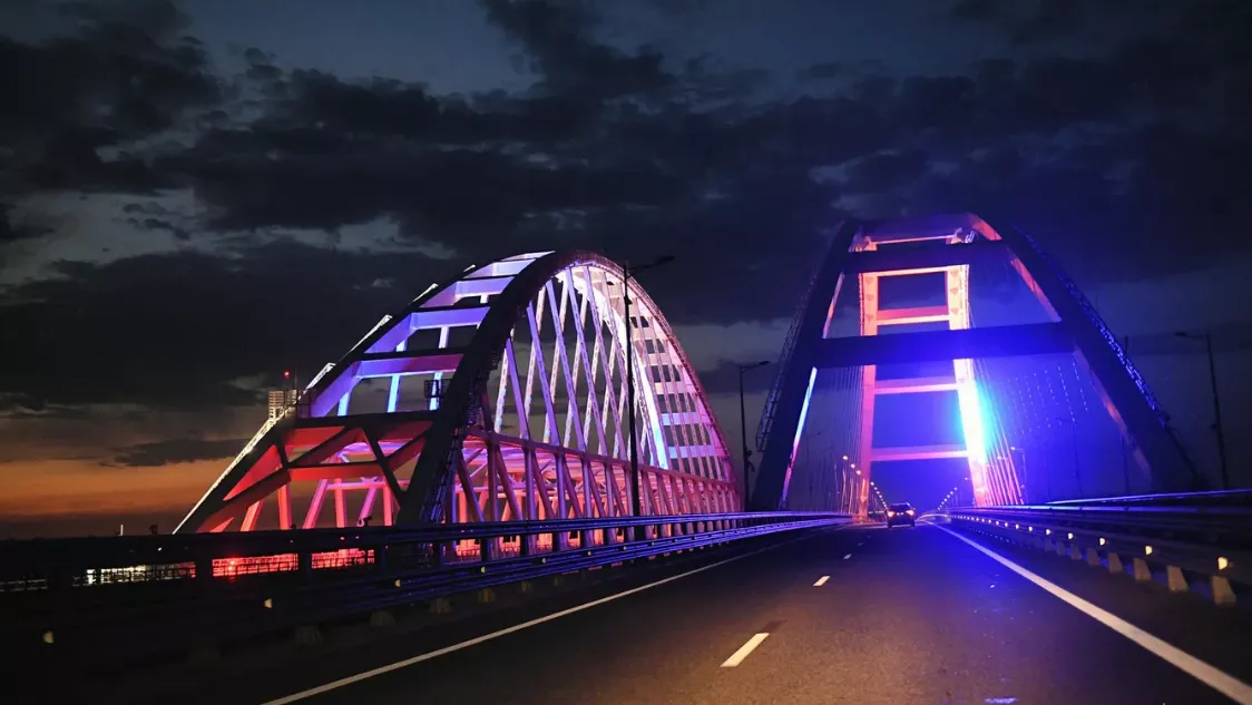 Движение по Крымскому мосту полностью восстановят 20 декабря