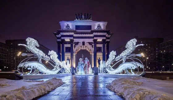 Москва готовится к Новому году и Рождеству