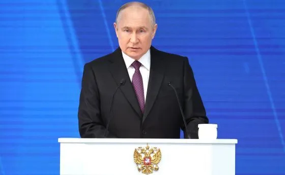 Президент РФ Владимир Путин обращается к Федеральному Собранию с Посланием