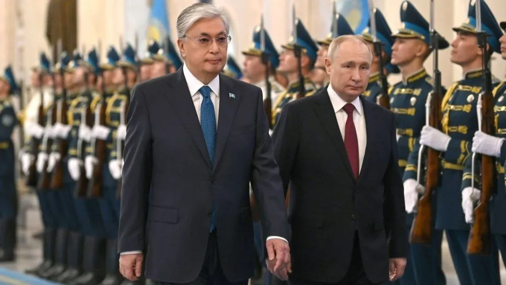 В момент прилёта Путина в Казахстан произошло редкое природное явление