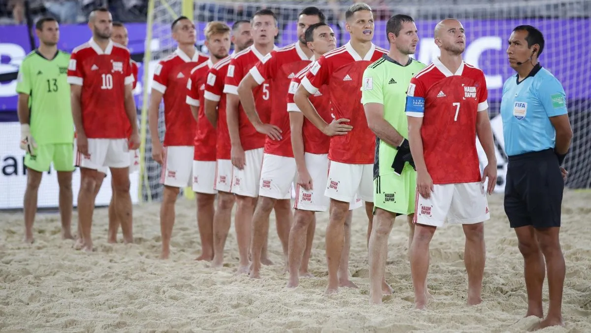 Чемпионат мира по пляжному футболу стартовал для россиян с победы