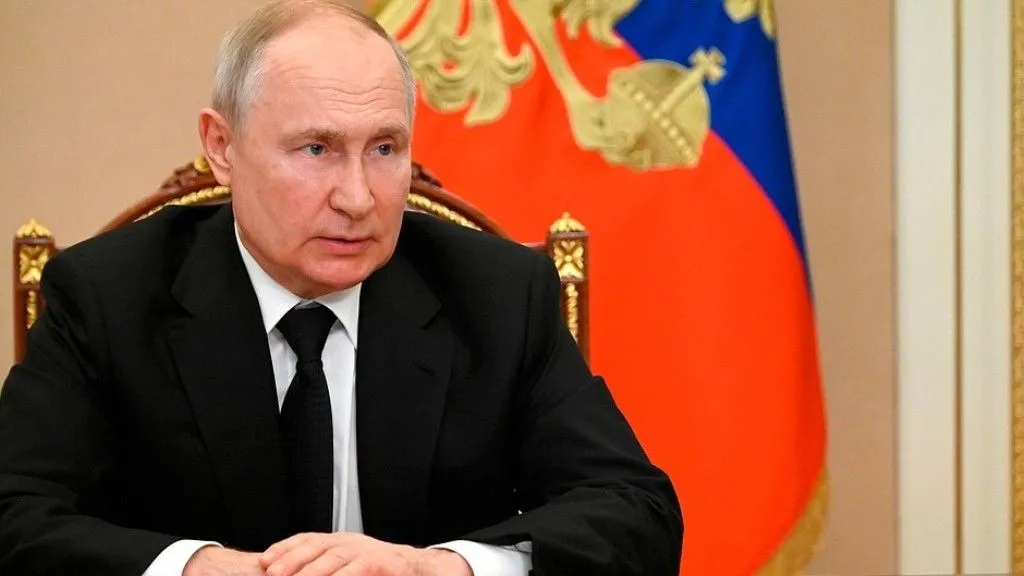 Путин провёл оперативное совещание с Совбезом после атак на Крым и Новороссийск