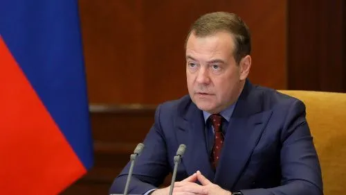 Медведев заявил о «тяжёлой диарее» у европейцев из-за поддержки Украины