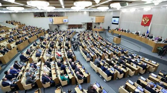 Депутаты Госдумы покинули зал во время отчёта Мишустина