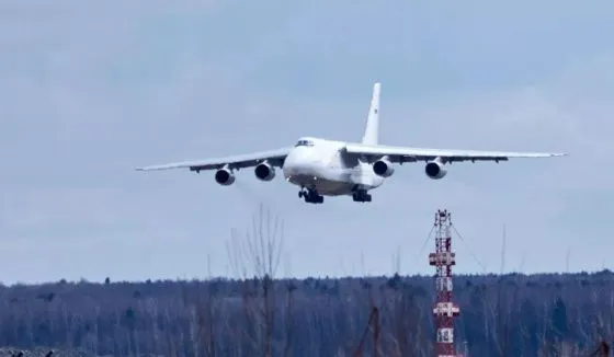 В аэропорту Омска отменили несколько авиарейсов